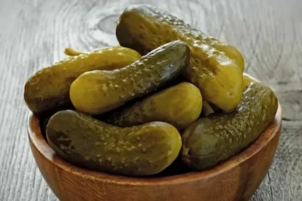 قیمت خرید کنسرو خیارشور + مزایا و معایب