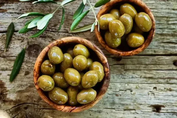 راهنمای خرید کنسرو زیتون سبز + قیمت عالی